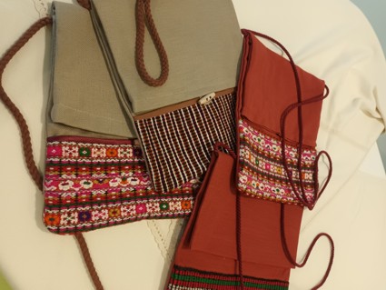 Torbe ukrašene tradicionalnim baranjskim vezom 