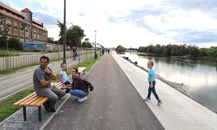 Šetnica uz desnu (osječku) obalu Drave