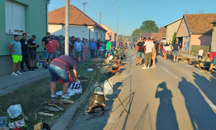 Kuhanje fiša u Ulici Vladimira Nazora