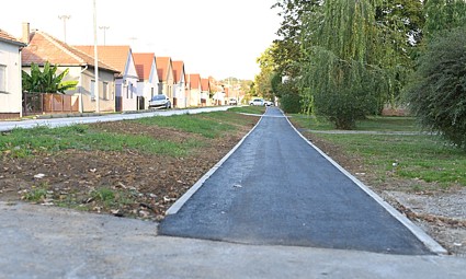 Ulica Vladimira Nazora - pogled od Školske prema istoku