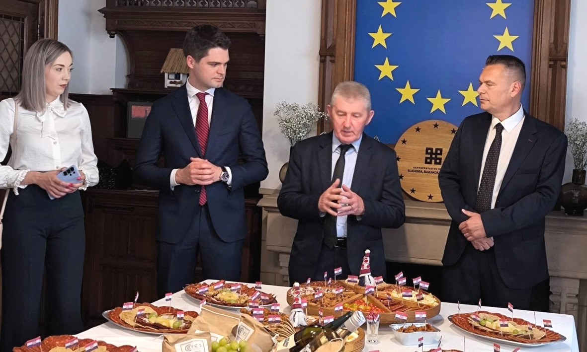 Karlo Ressler, Grga Lončarević, Krešimir Kašuba