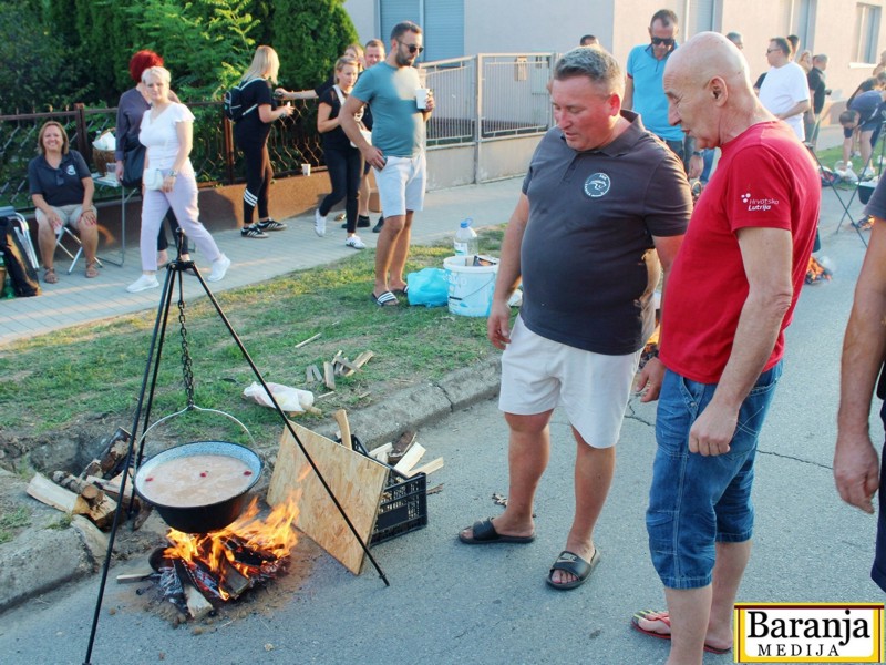 Beli Manastir: 250 kotlića na jednom mjestu